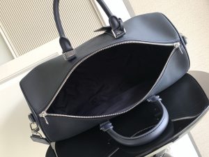 Louis Vuitton Handbag M11693