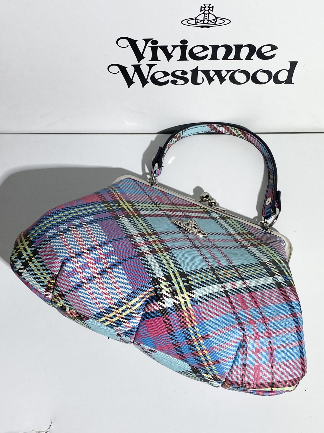 Handbag
