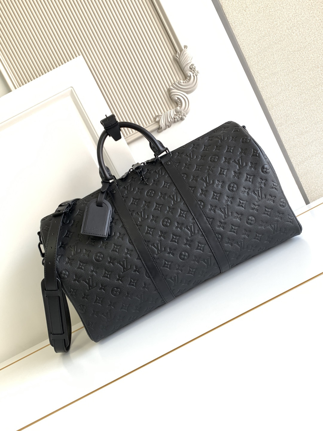 Louis Vuitton Handbag M59025