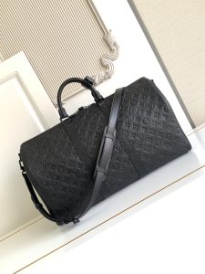 Louis Vuitton Handbag M59025