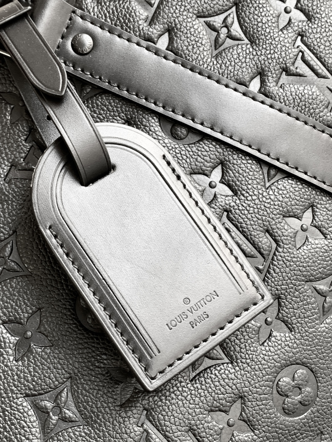 Louis Vuitton Handbag M59025