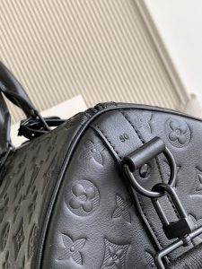Louis Vuitton Handbag M44810