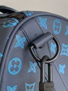 Louis Vuitton Handbag M46593