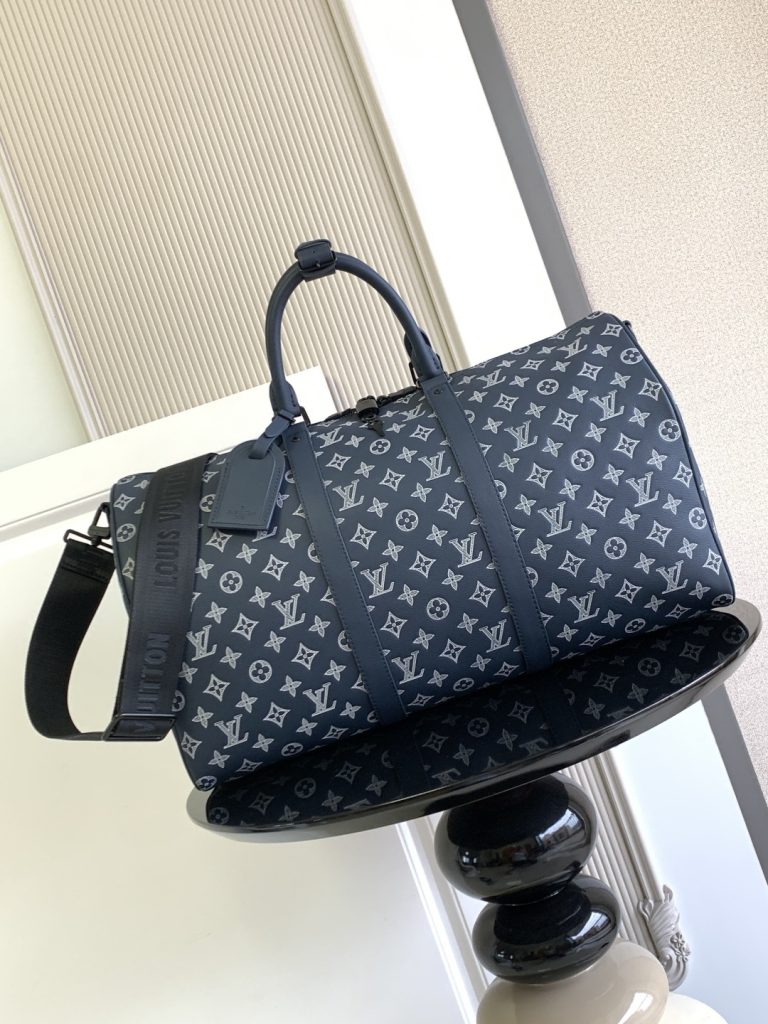 Louis Vuitton Handbag M24953