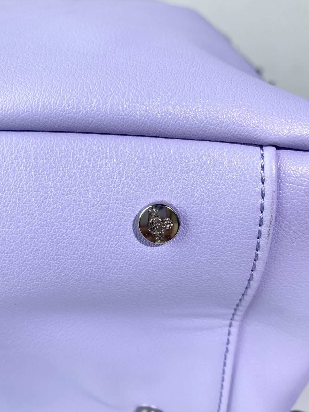 Bag 1228698420
