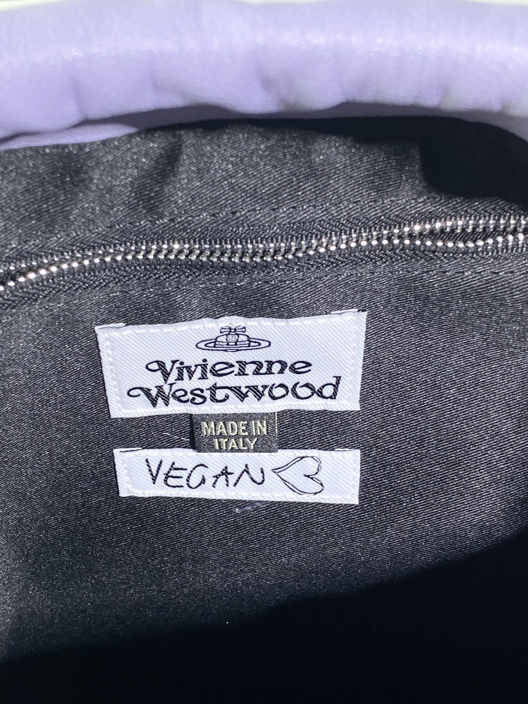 Bag 1228698420