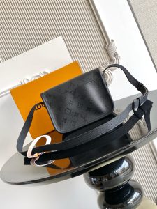 Messenger Bag M2A259