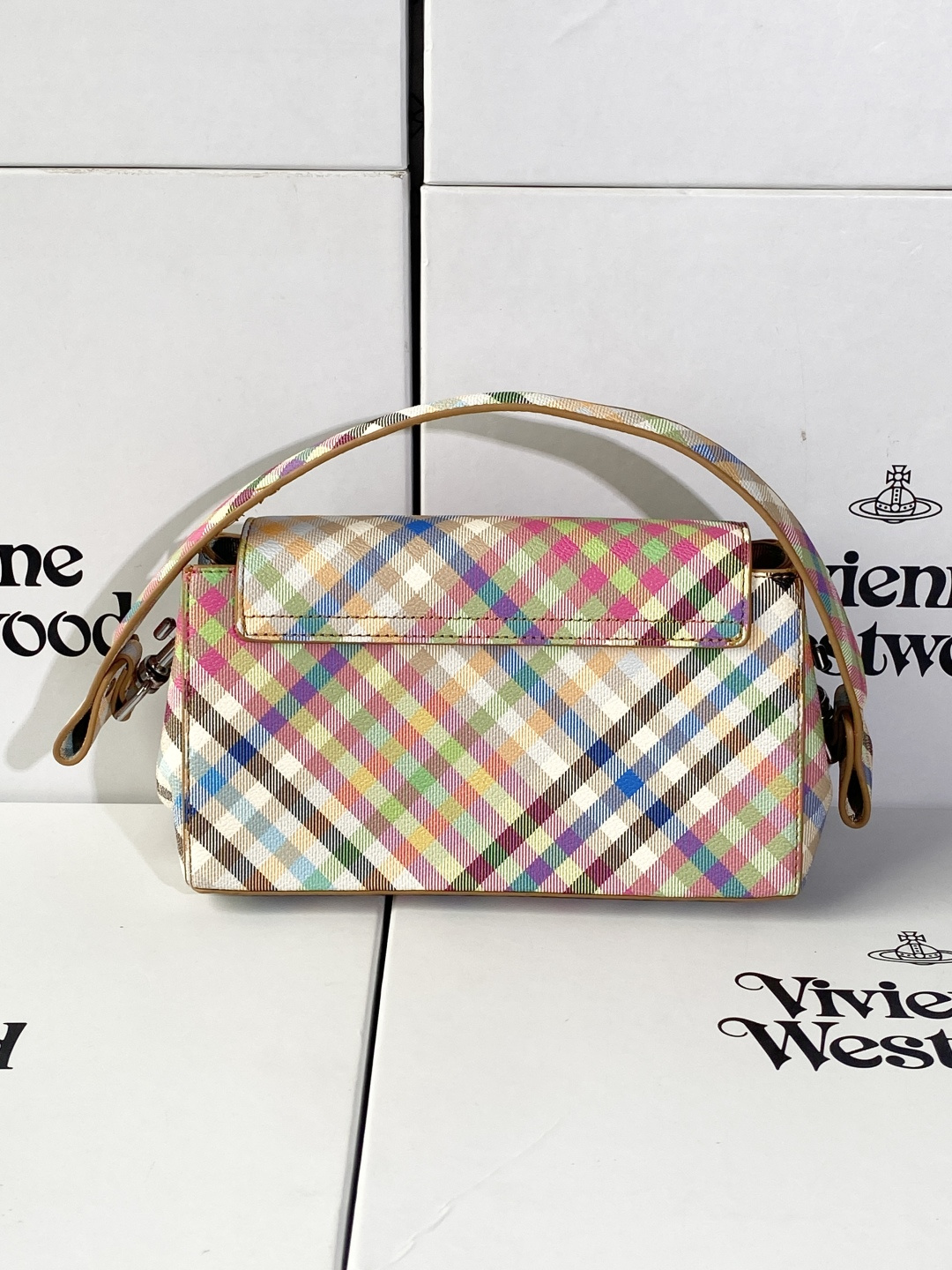 Bag 1228698453