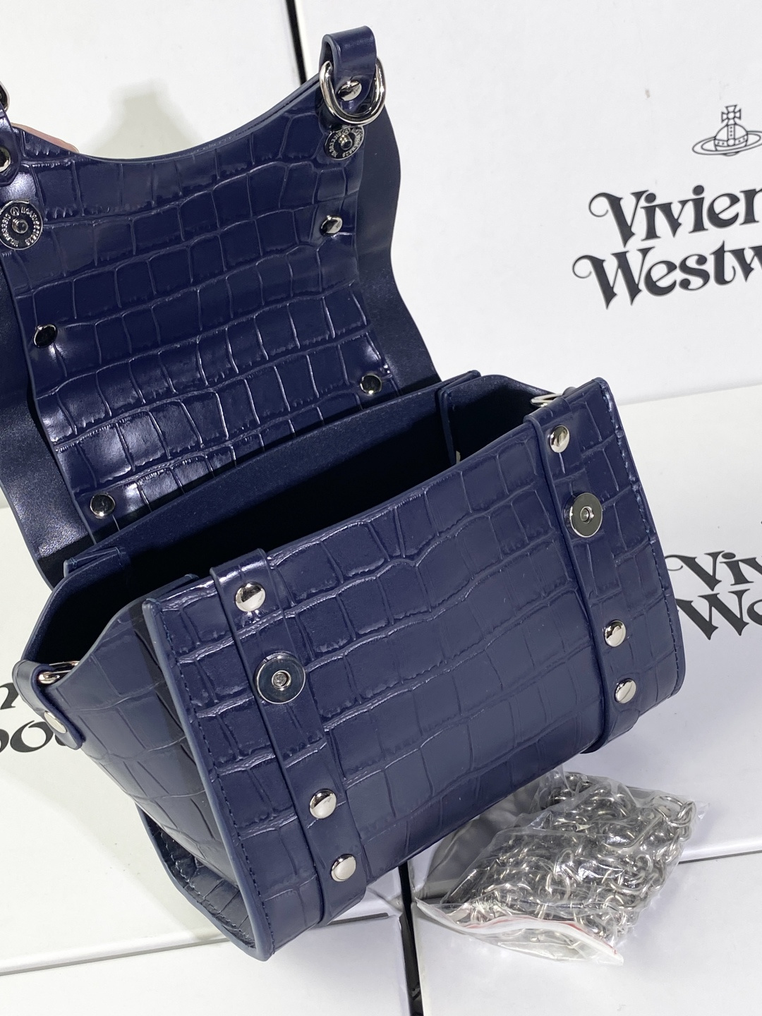 Bag in Blue