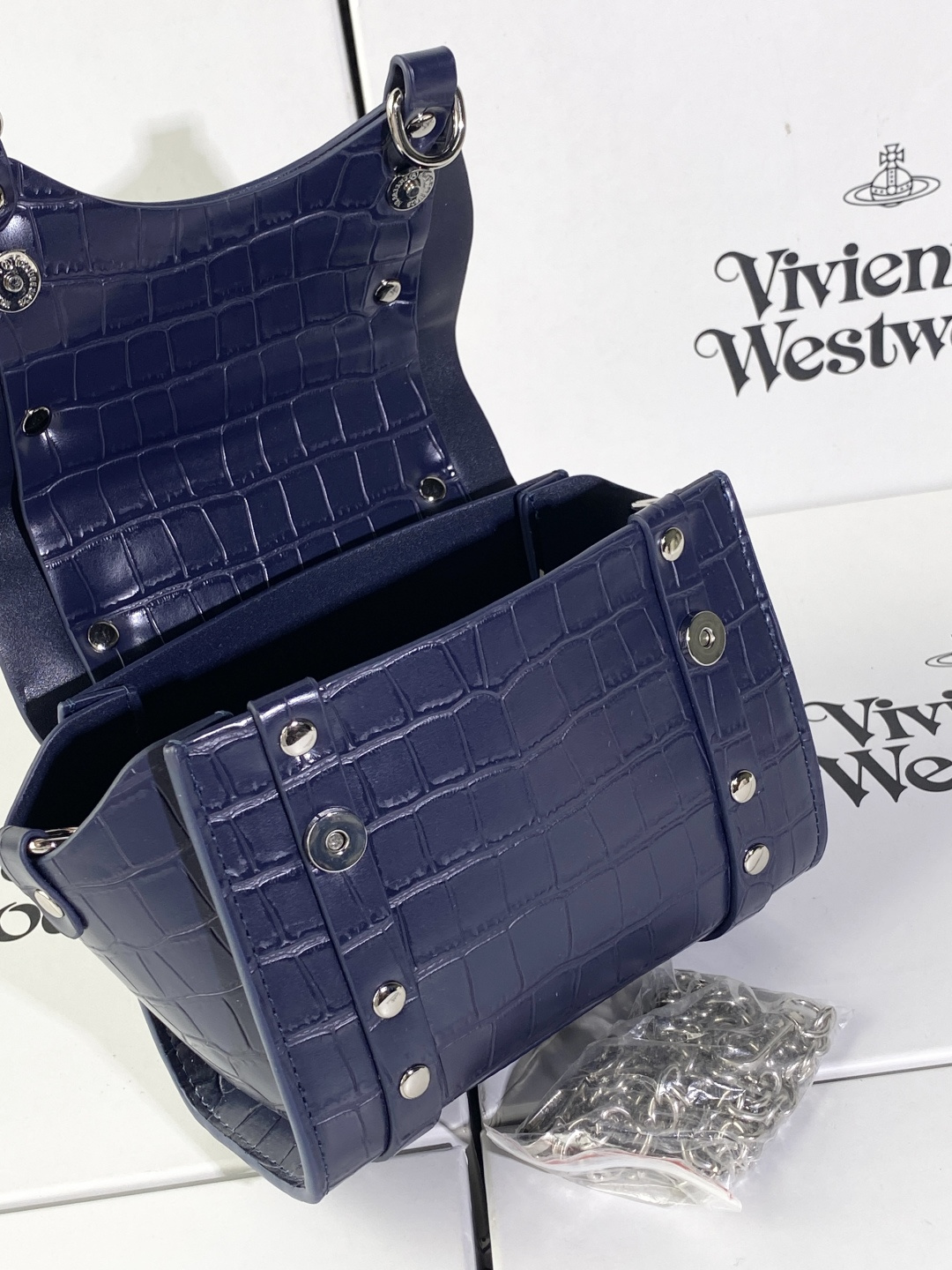 Bag in Blue