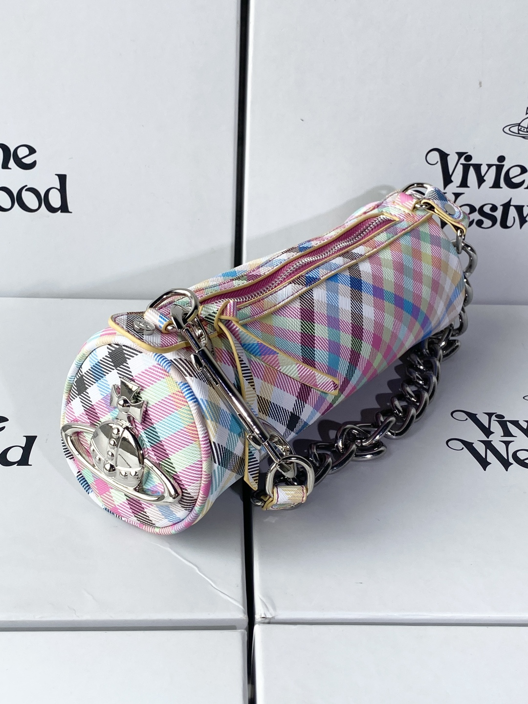 Bag 1228698472