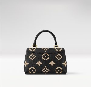 Louis Vuitton Pochette Metis Handbag M45978