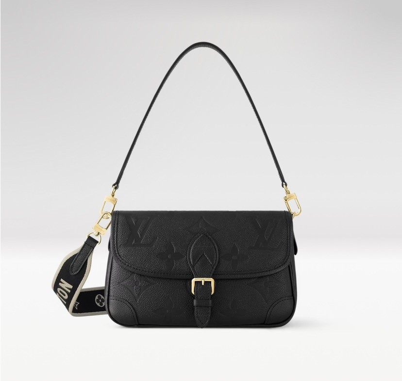 Louis Vuitton Shoulder Bag M46386