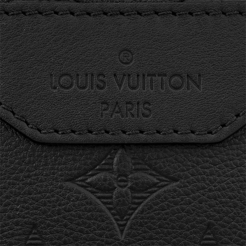 Louis Vuitton Messenger Bag M46602 in Black