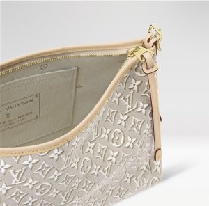Louis Vuitton Handbag M2A136 in Grey