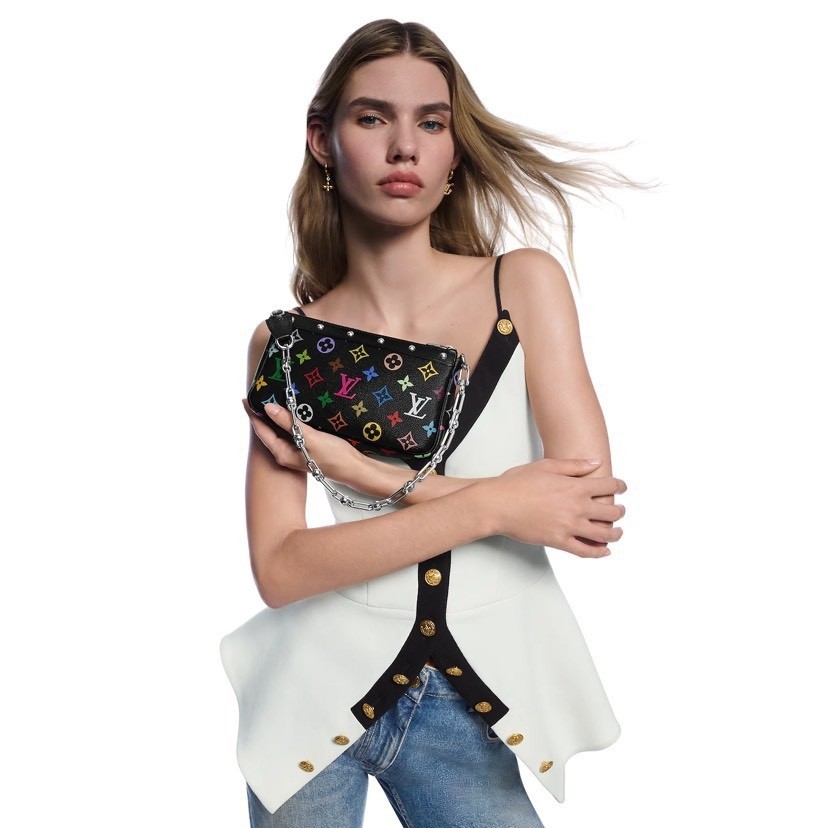 Louis Vuitton Handbag M13663
