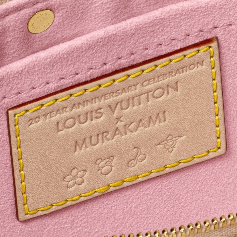 Louis Vuitton Handbag M13666