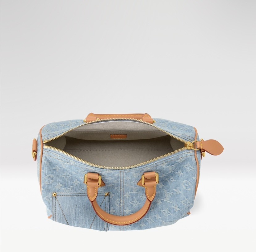 Louis Vuitton Handbag M2A209 in Blue