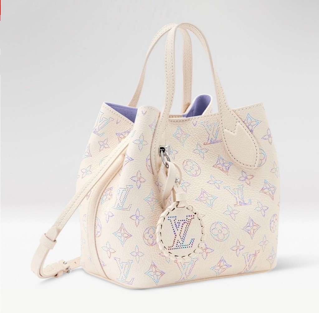 Louis Vuitton Handbag M29900 in Beige