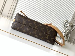 Louis Vuitton Bag M13014