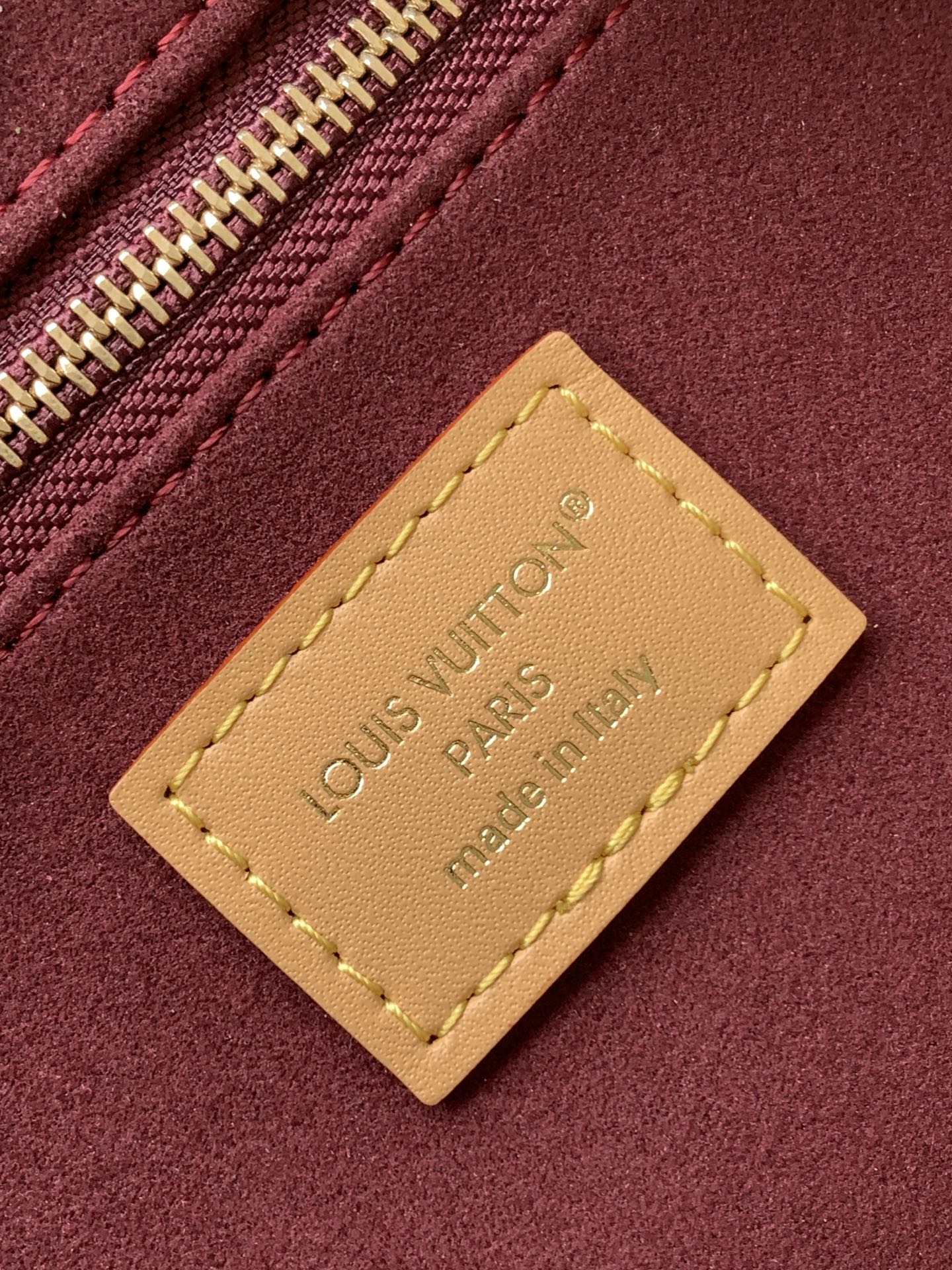 Louis Vuitton Bag M13014