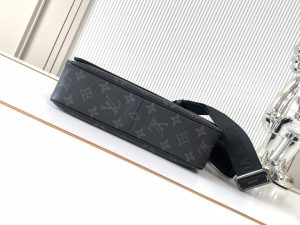 Louis Vuitton Messenger Bag M46255