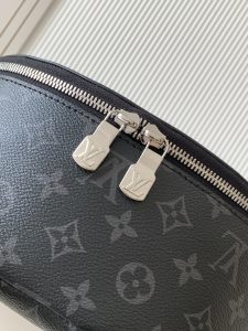 Louis Vuitton Backpack M14020