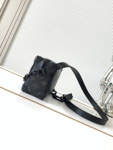 Louis Vuitton Shoulder Bag M44735