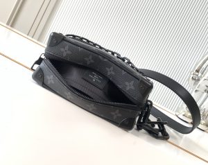 Louis Vuitton Shoulder Bag M44735