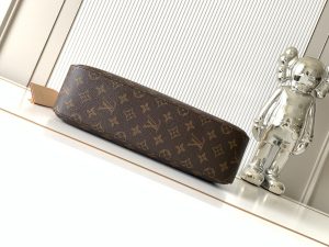 Louis Vuitton Shoulder Bag M11952