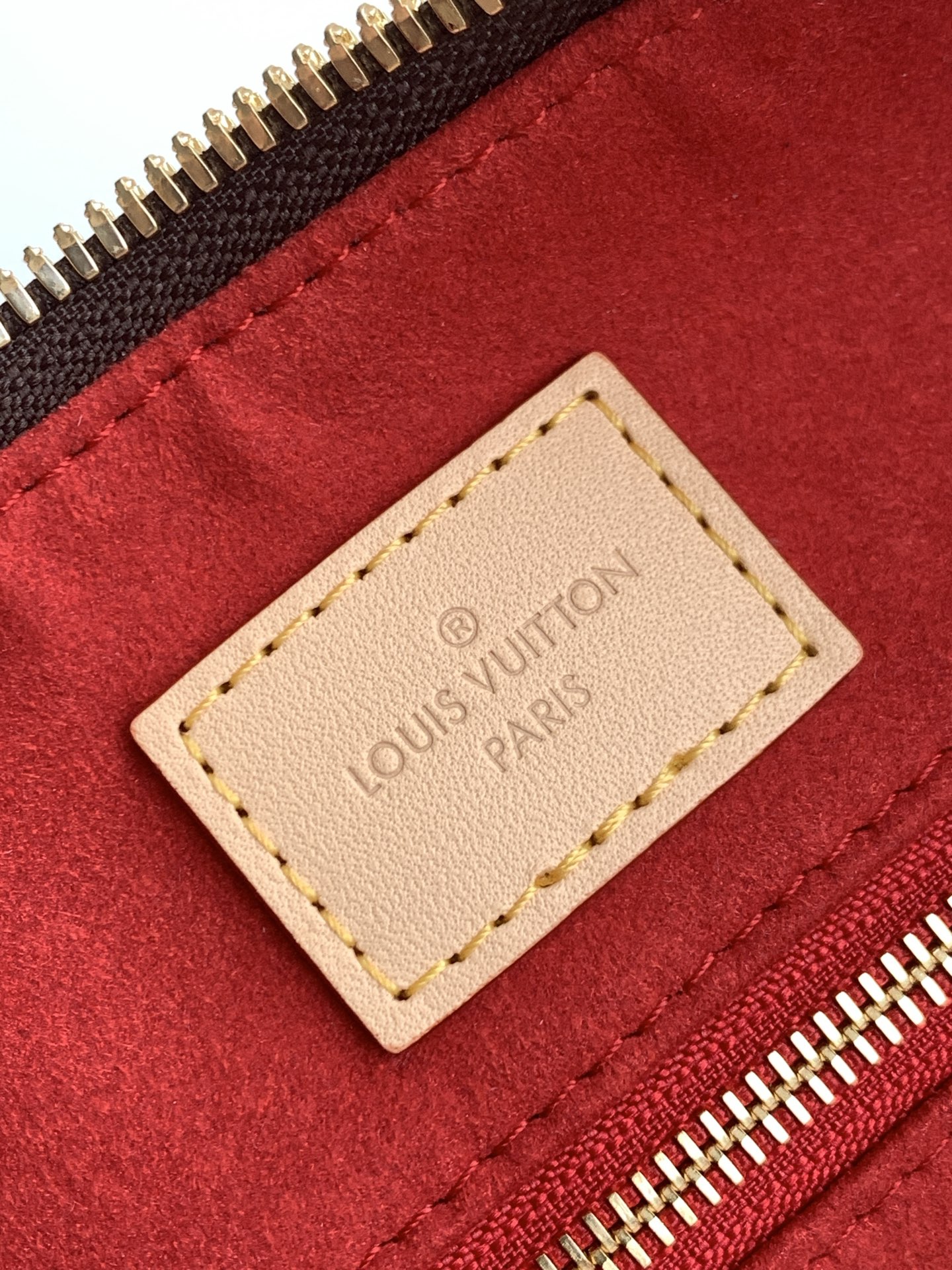 Louis Vuitton Shoulder Bag M11952