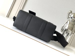 Louis Vuitton Handbag M59255 in Black