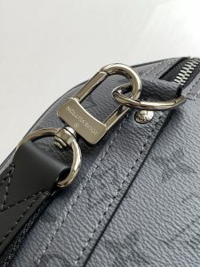 Louis Vuitton Handbag M45936