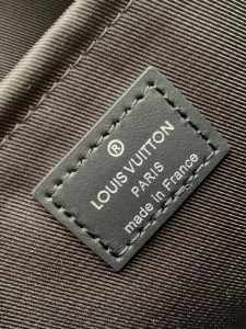Louis Vuitton Handbag M45936