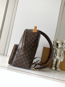 Louis Vuitton Discovery Cargo Handbag M25979