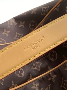 Louis Vuitton Handbag M29853