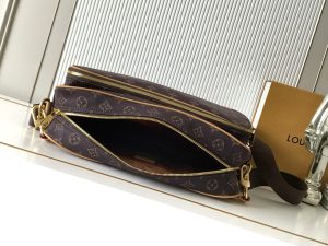 Louis Vuitton Handbag M29853