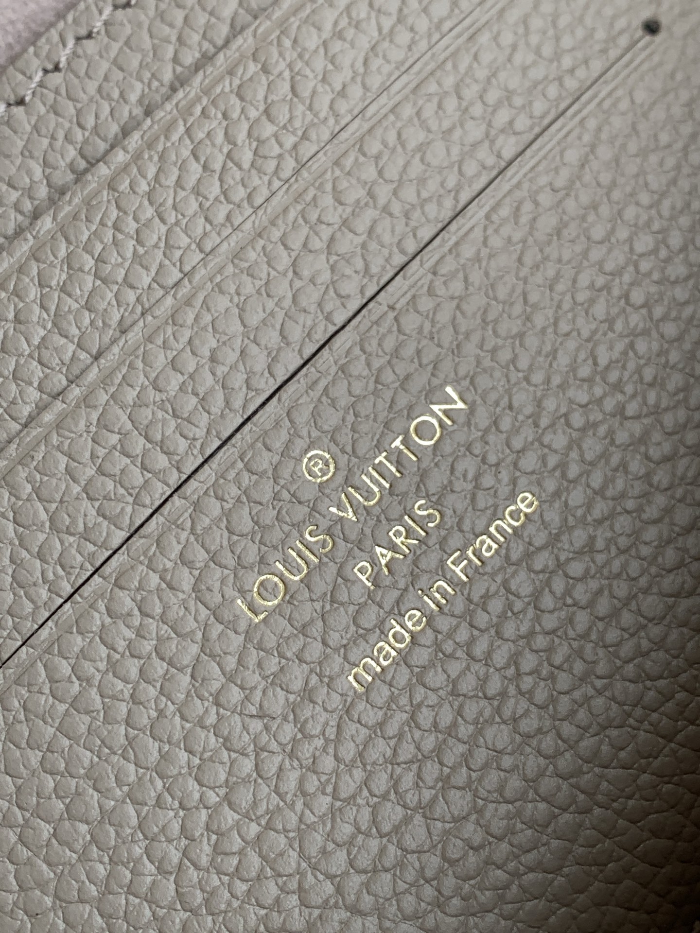 Louis Vuitton Shoulder Bag M82211