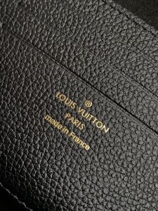 Louis Vuitton Shoulder Bag M82154 in Black