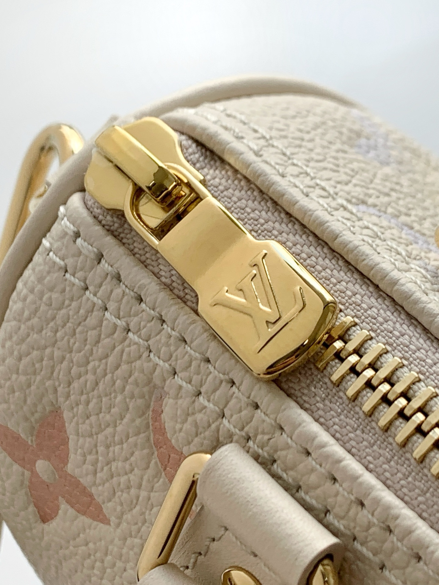 Louis Vuitton Nano Speedy Handbag M25591