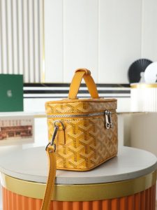 Goyard Shoulder Bag 020251