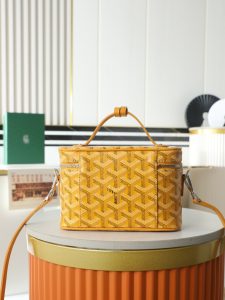 Goyard Shoulder Bag 020251