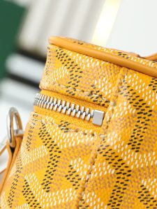 Goyard Shoulder Bag 020251