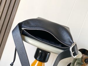 Shoulder Bag 9159 in Black