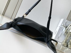 Shoulder Bag 9186 in Black