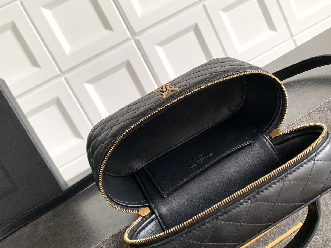 Card Holder 766731 in Black