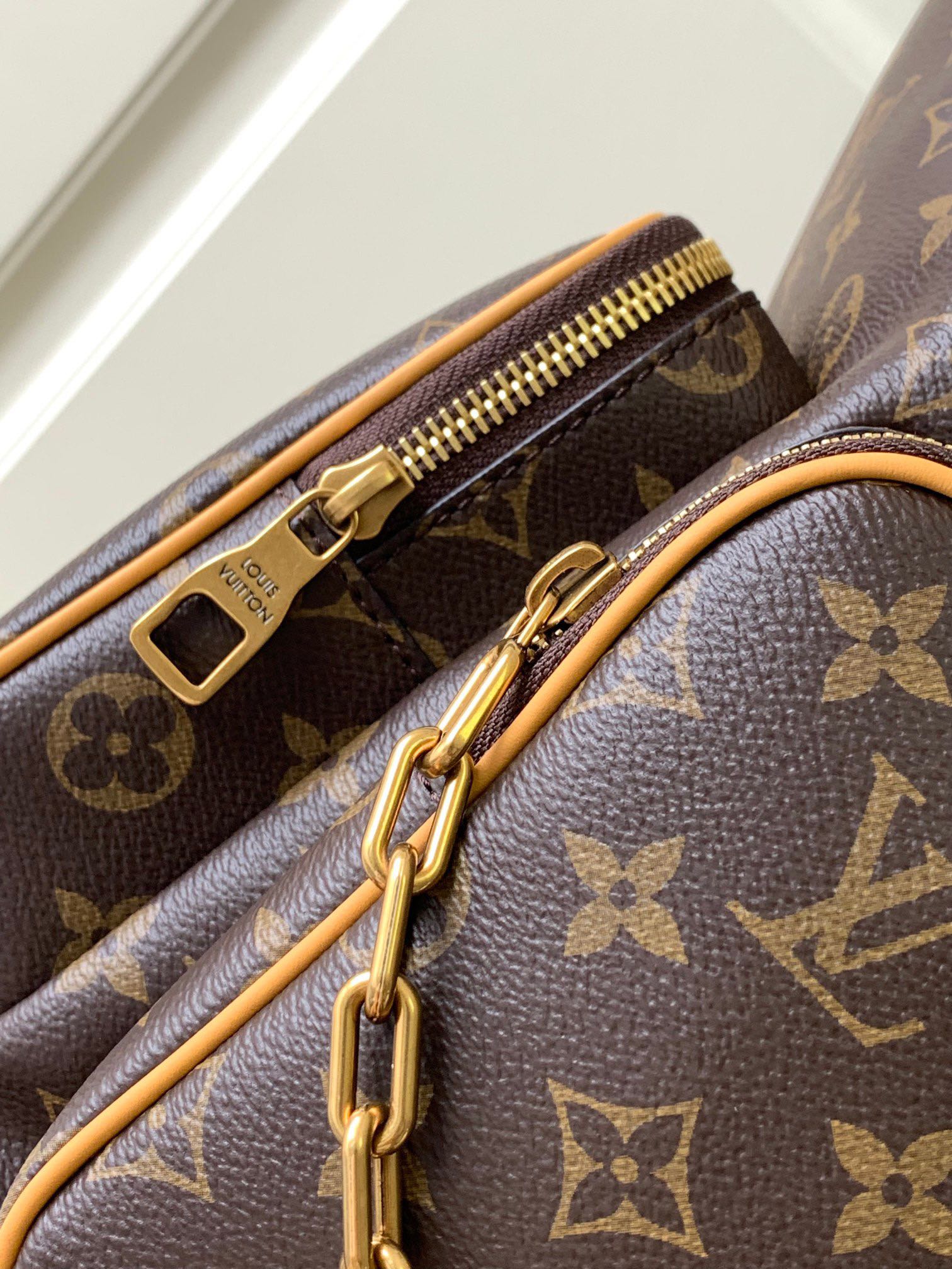 Louis Vuitton Bag M44658