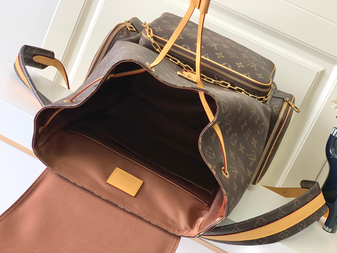 Louis Vuitton Bag M44658