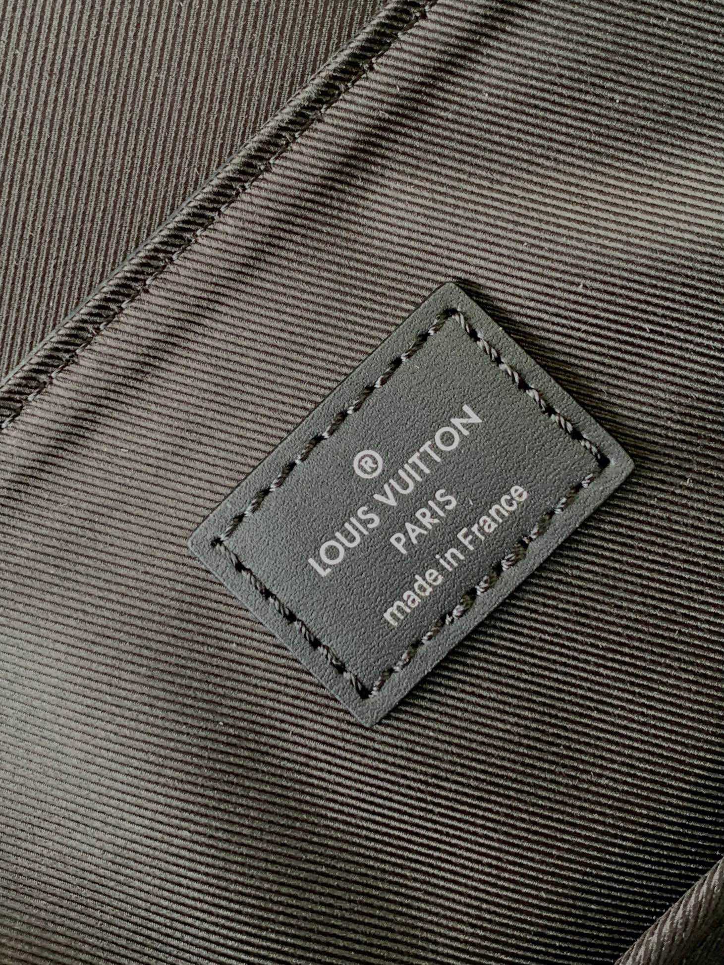 Louis Vuitton Bag M45538