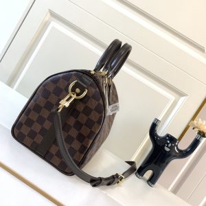 Bag 1228702400
